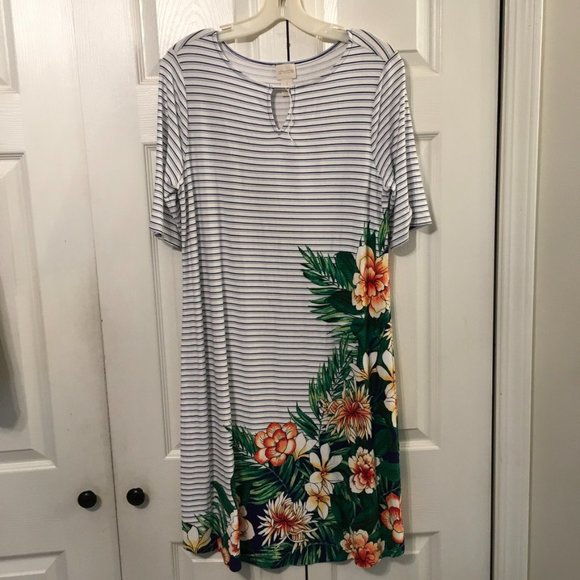 Chico's Dresses & Skirts - Chico's T-Shirt Dress Floral Size 1 NWOT